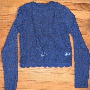 Long sleeve lace crop top